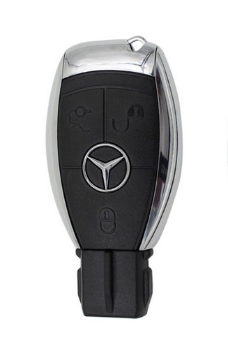 12.99 € už 19.5 € vertės Mercedes-Benz automobilio raktą - atmintinę