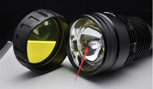 49,00 € už 58.8 vertės balastą - lemputę ksenoniniams prožektoriams 49,00 € už 58.8 vertės balastą - lemputę ksenoniniams prožektoriams