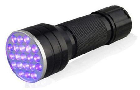 7.99 € 21 šviesos diodų UV spindulių prožektorius