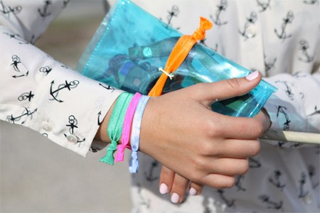 Tik 0.15 € už 4 vnt ryškiaspalvių elastinių plaukų kaspinėlių Tik 0.15 € už 4 vnt ryškiaspalvių elastinių plaukų kaspinėlių