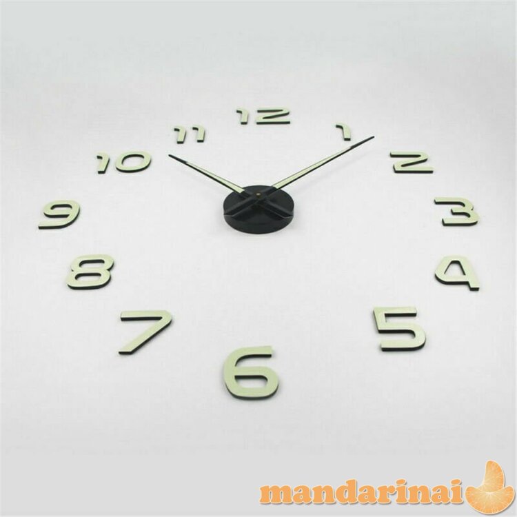 Naktį švytintis 3D sieninis laikrodis