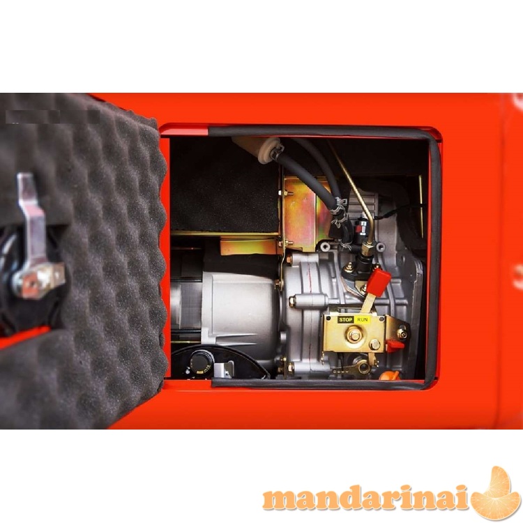 Trifazis dyzelinis elektros generatorius 