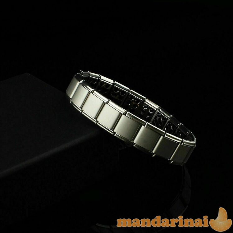 Apyrankė su magnetiniais intarpais