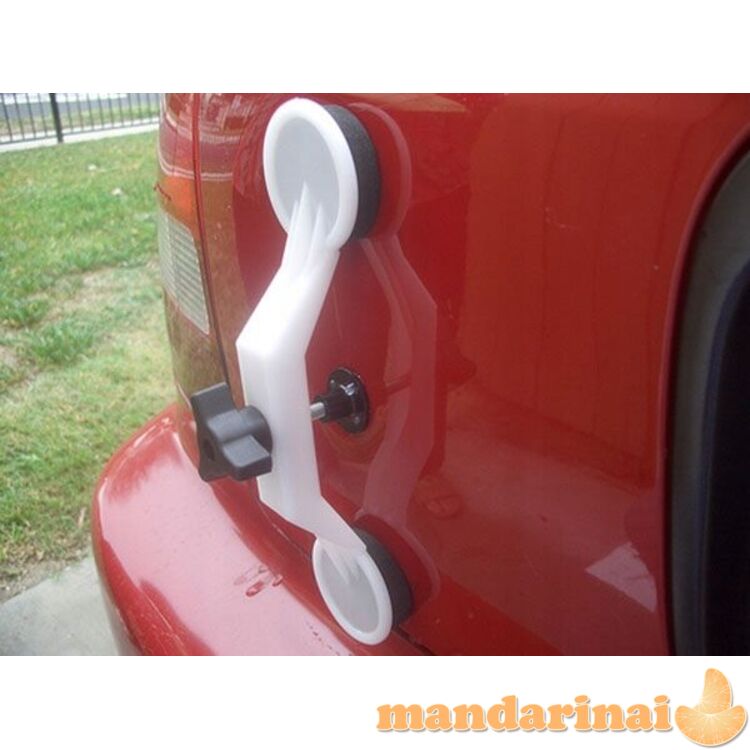 Įrankių komplektas kėbulo įlenkimams šalinti