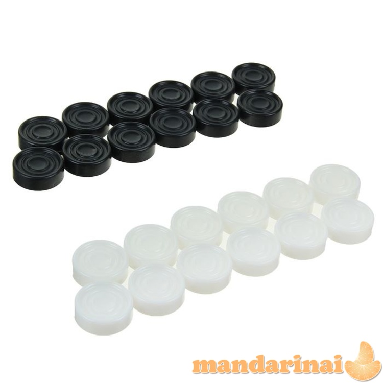 Šaškės plastikinės su kartonine lenta