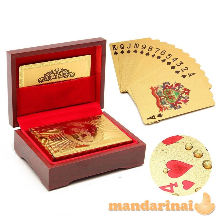 Auksu dengtų kortų kaldė su dėžute