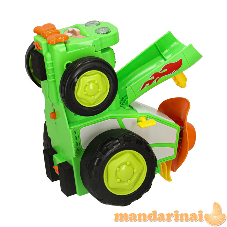 Tractor RC traktoriaus šokinėjimo šokiai skamba žaliai